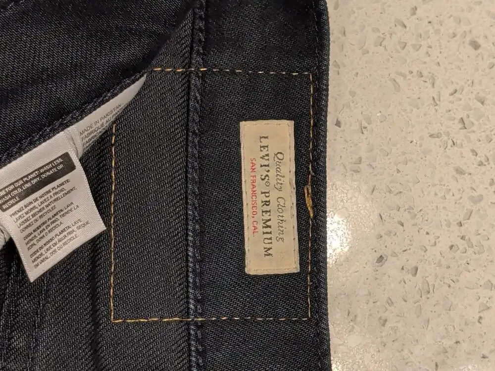 Levi's 502 Premium Black Tapered Jeans W30 L32